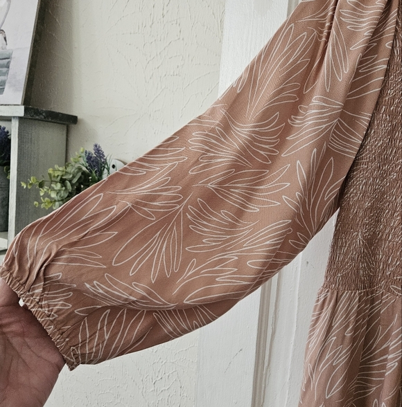 Able Joyce Smocked Midi Dress Size 3X, Blush Linework, 100% Viscose, Peasant - Picture 2 of 9